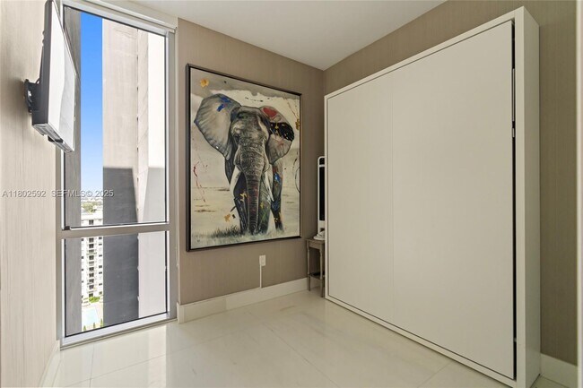 Building Photo - 16385 Biscayne Blvd