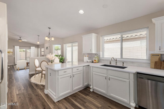 Building Photo - 16630 N 35th St