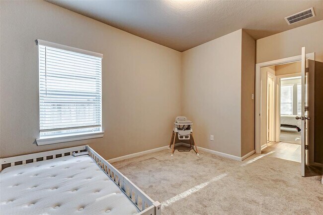 Building Photo - 5110 Morrison Dr