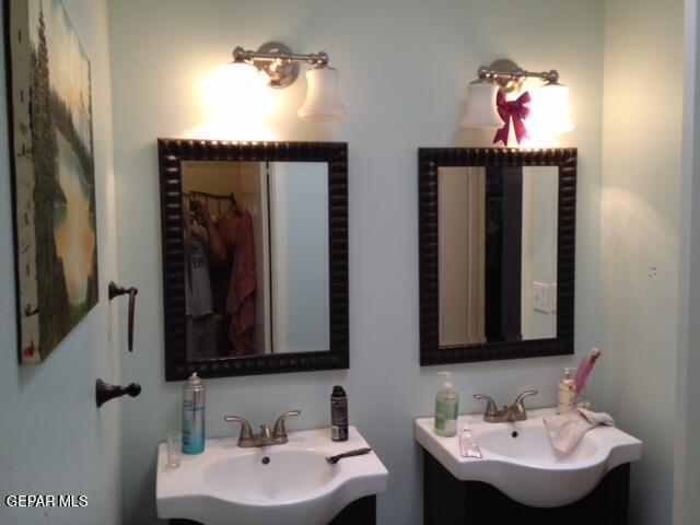 Building Photo - 10428 Seawood Dr