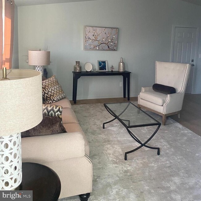 Primary Photo - 4426 Cub Run Rd