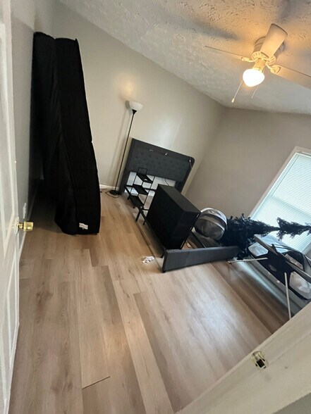 Building Photo - 3034 Churchill St