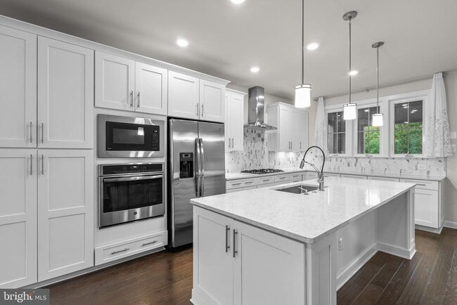 Building Photo - 9271 Wood Violet Ct