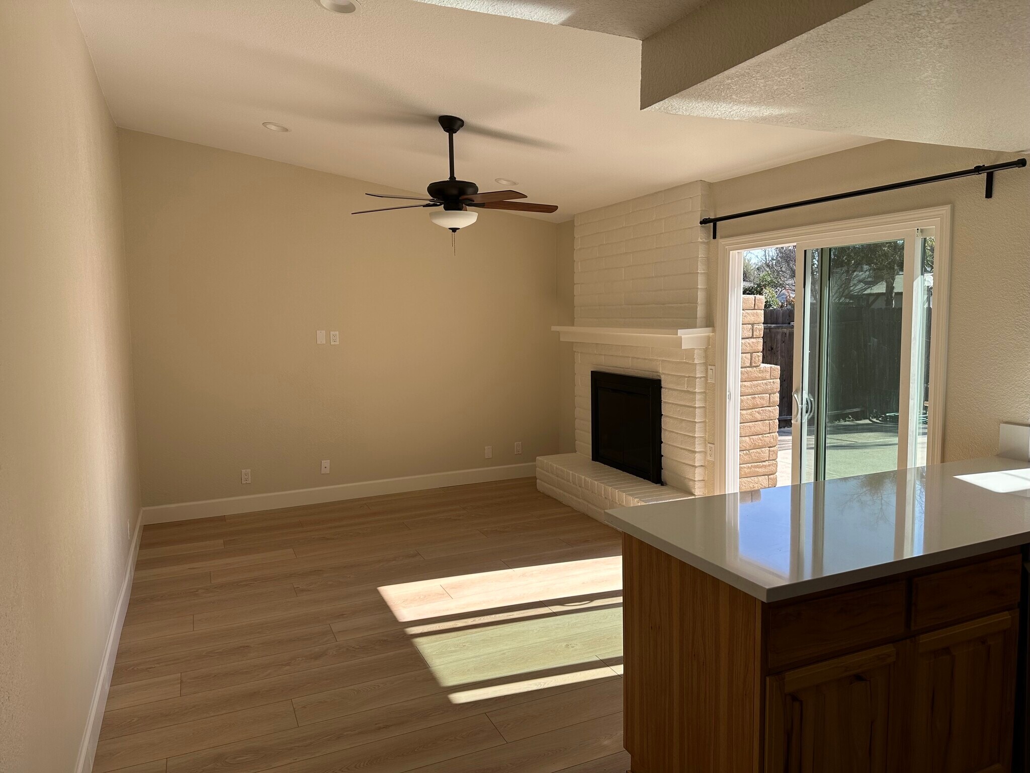 Building Photo - 3013 Notre Dame Dr