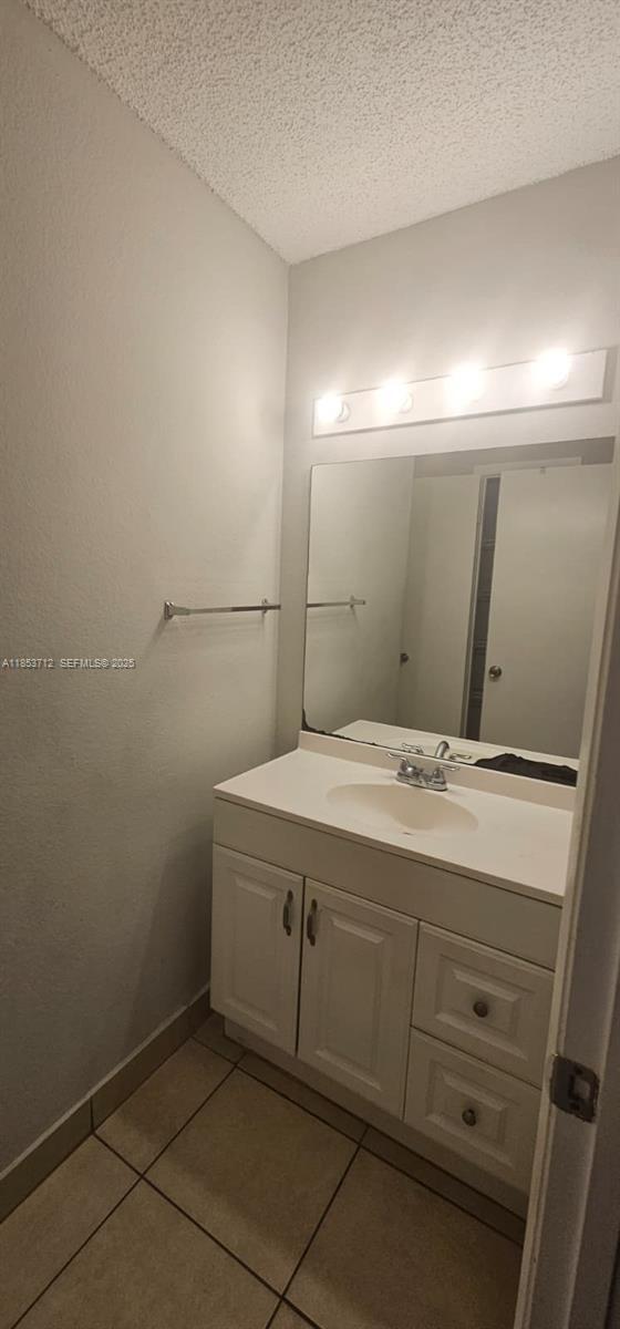 Building Photo - 15661 SW 104th Terrace