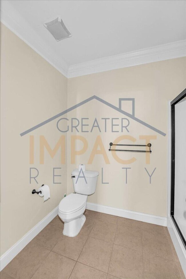 Building Photo - 810 Klondike Way