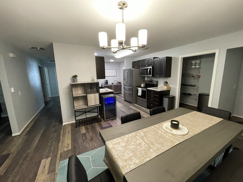 Dining to Kitchen - 2956 Kentville Dr