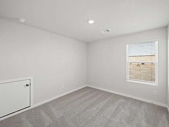 Building Photo - 17119 King Eider Rd