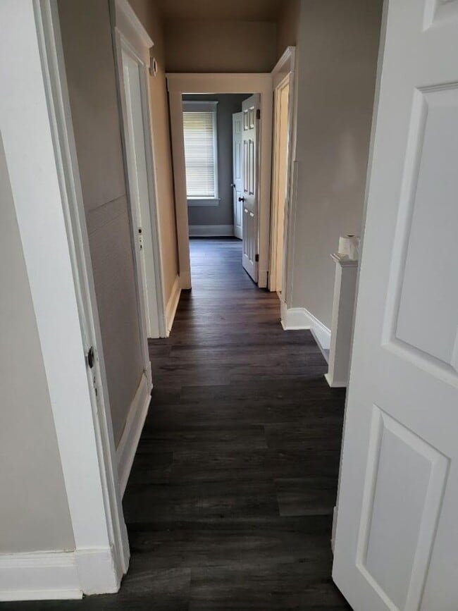 Building Photo - 929 Seton Ave