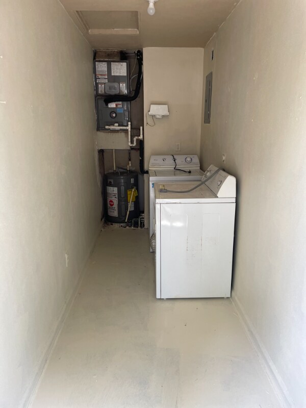 Building Photo - 623 92nd Ave N