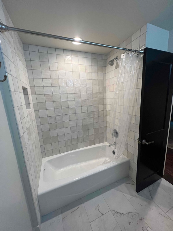 Building Photo - 320 W 900 N