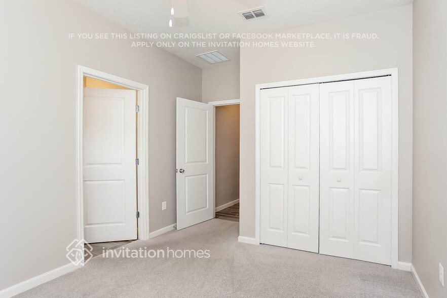 Building Photo - 9848 Lemon Grass Ln
