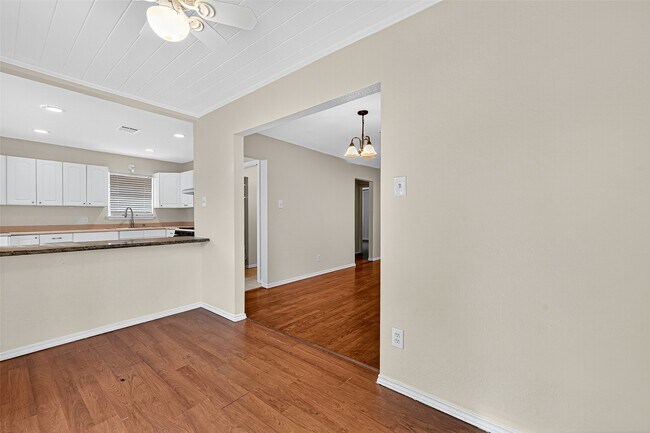Building Photo - 1111 Choate Cir