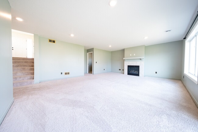 Building Photo - 17318 Encina Path