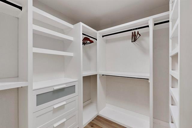 Building Photo - 4214 Falls Dr