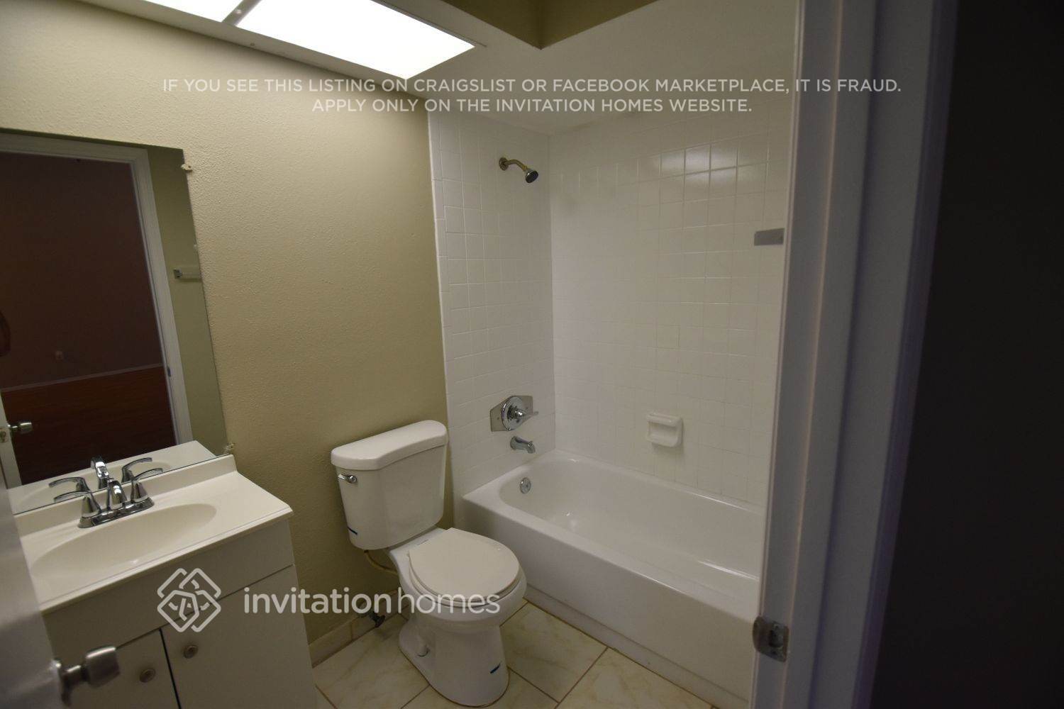 Building Photo - 1517 Kestrel Way