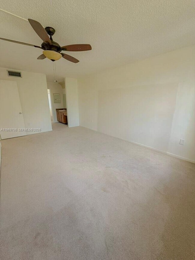 Building Photo - 6750 Royal Palm Blvd