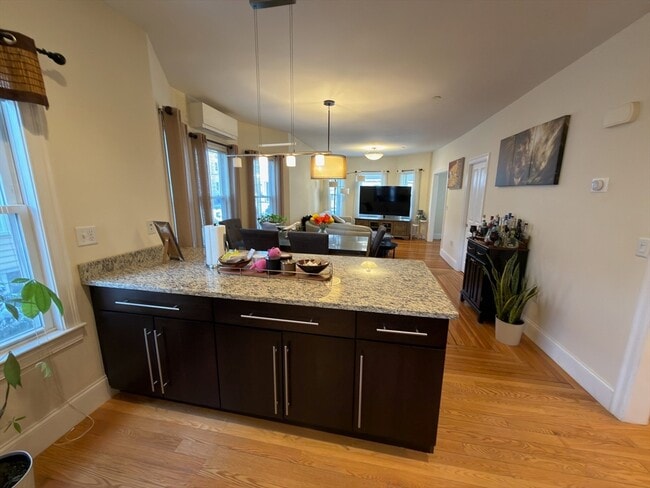 Building Photo - 21 Marion Rd