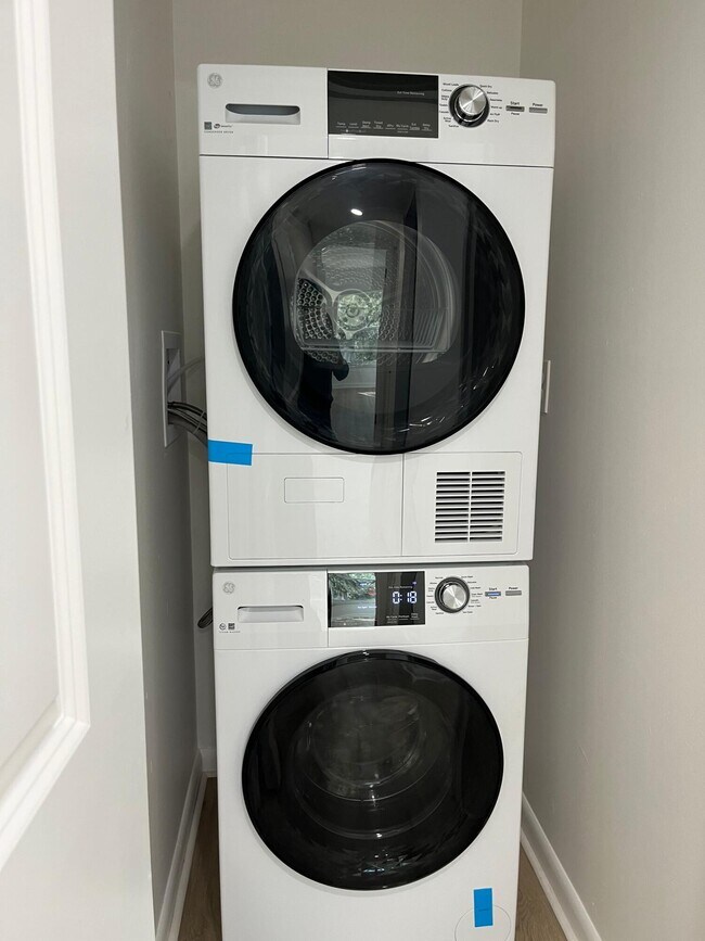 Building Photo - 480 NW 20th St