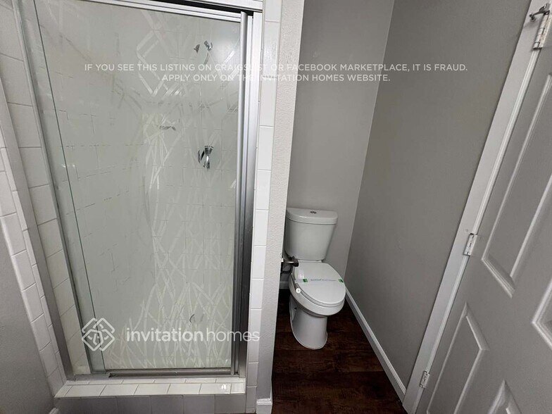 Building Photo - 304 Ross