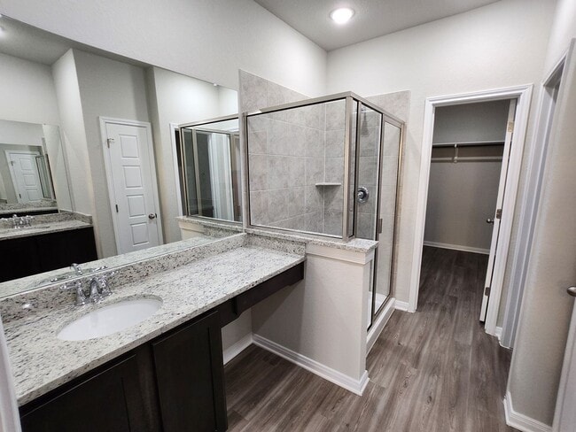 Building Photo - Luxury Living in the Heart of Cibolo!