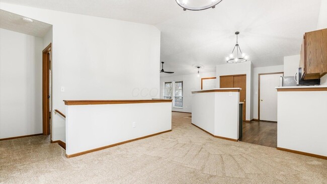 Building Photo - 824 Crofton Pl