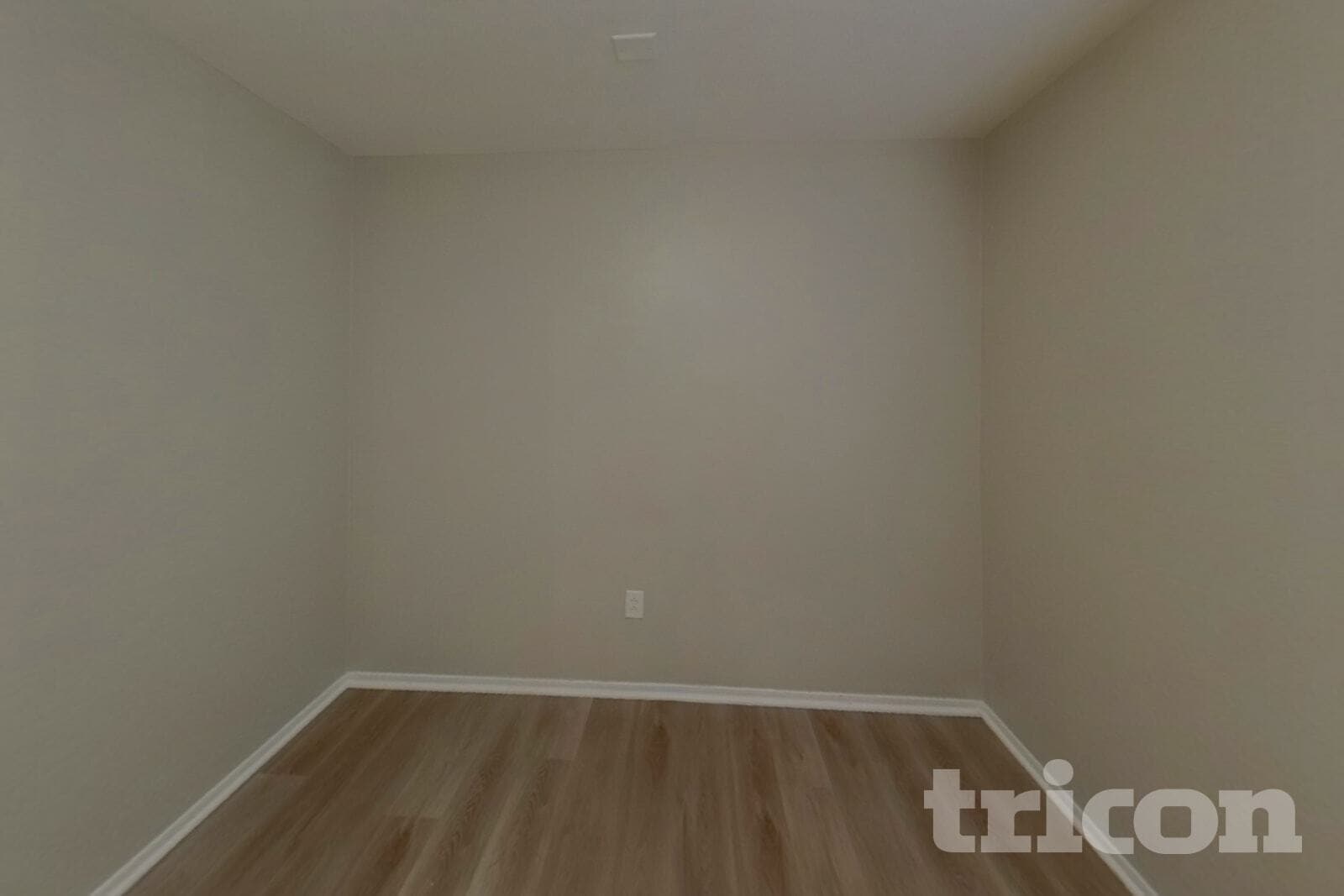 Building Photo - 1353 S Sabino Dr