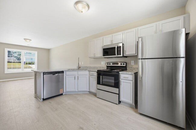 Building Photo - Renovated Apartment for rent