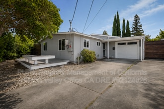 Building Photo - 40469 Shaw Ct