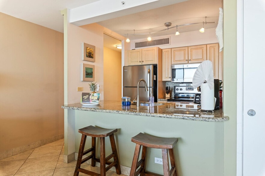 Building Photo - 110 Kaanapali Shores Pl