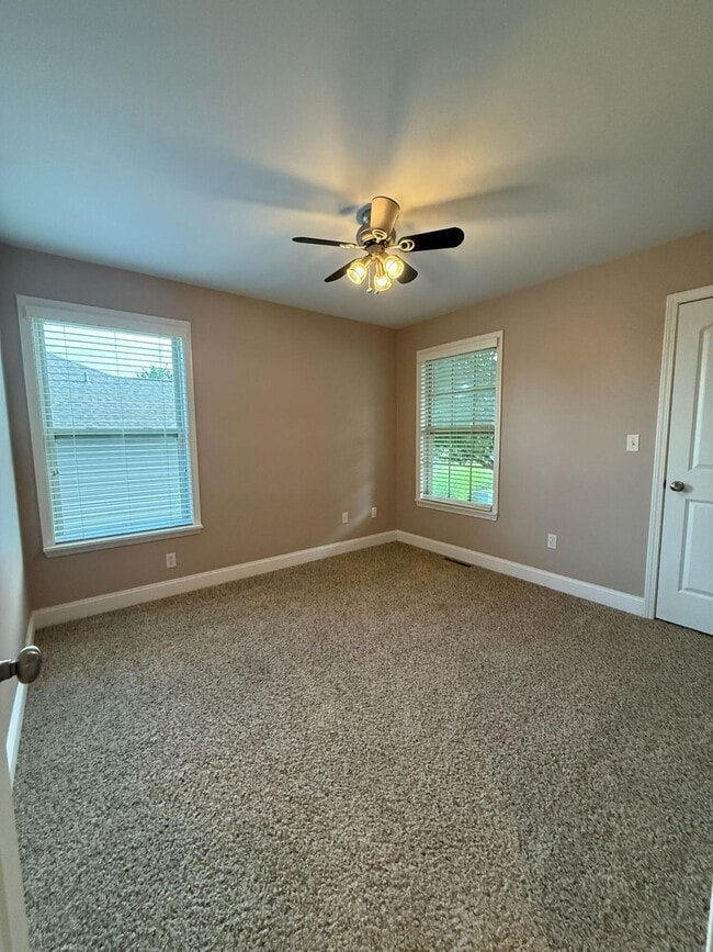 Building Photo - 6802 Stanwood Dr