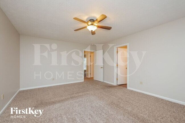 Building Photo - 362 Fieldgreen Dr