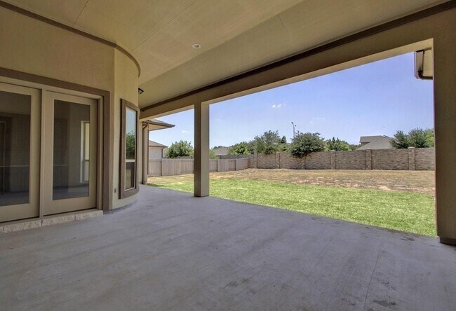 Building Photo - 200 Southern Carina Dr