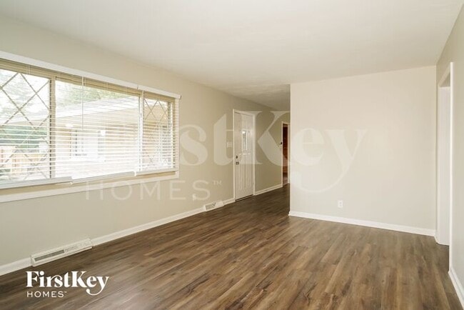 Building Photo - 7943 Singleton St