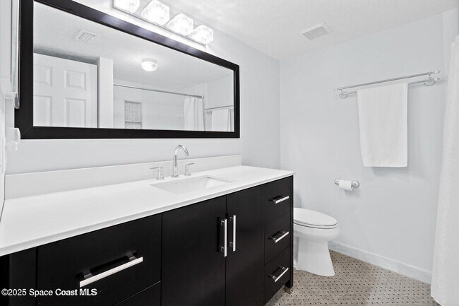 Building Photo - 3609 S Banana River Blvd