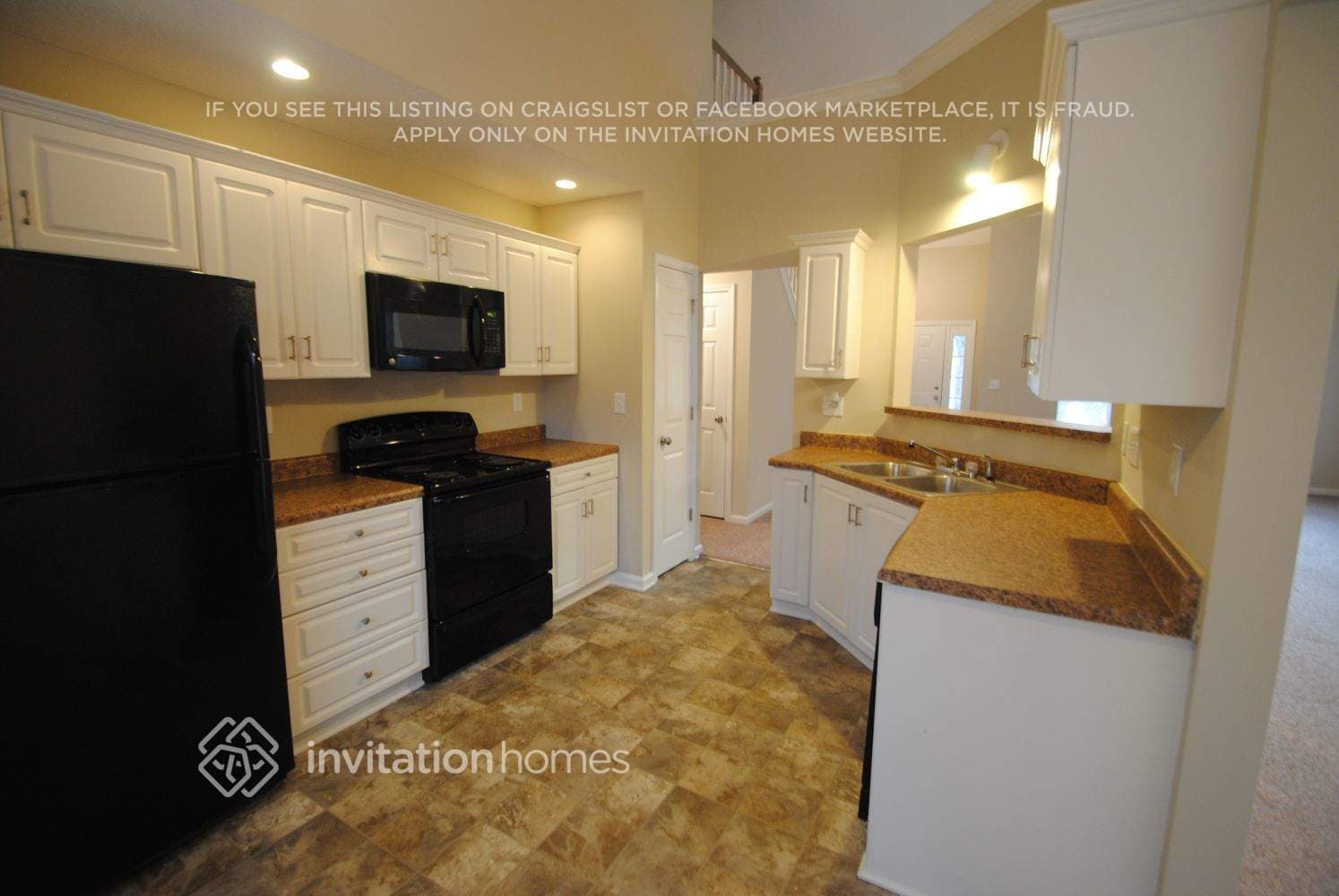 Building Photo - 14736 Sapphire Ln