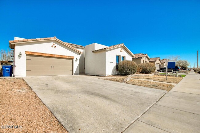 Building Photo - 14509 Holly Springs