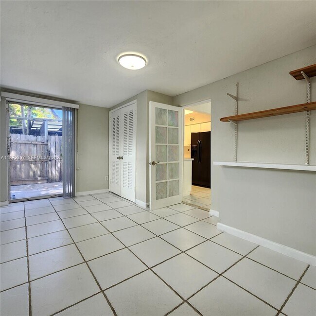 Building Photo - 1940 NE 31st Ct