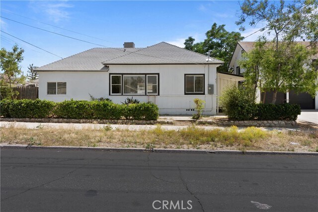 Building Photo - 421 W Sun Ave