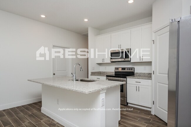 Building Photo - HOME FOR RENT!