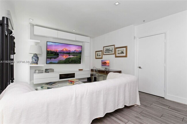 Building Photo - 1150 98th St