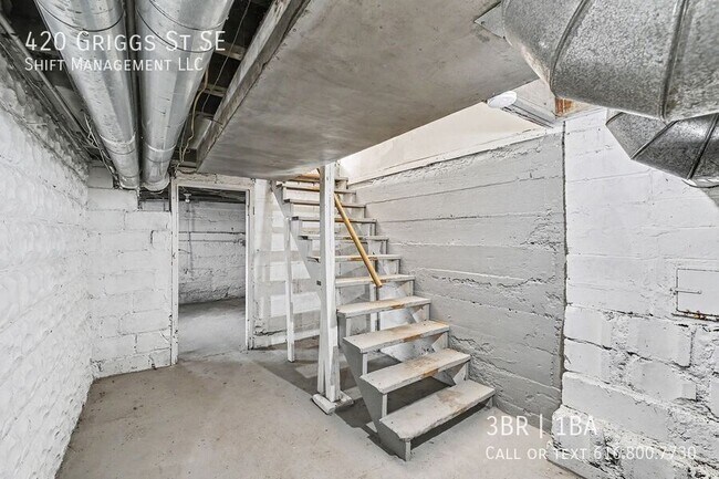 Building Photo - 420 Griggs St SE
