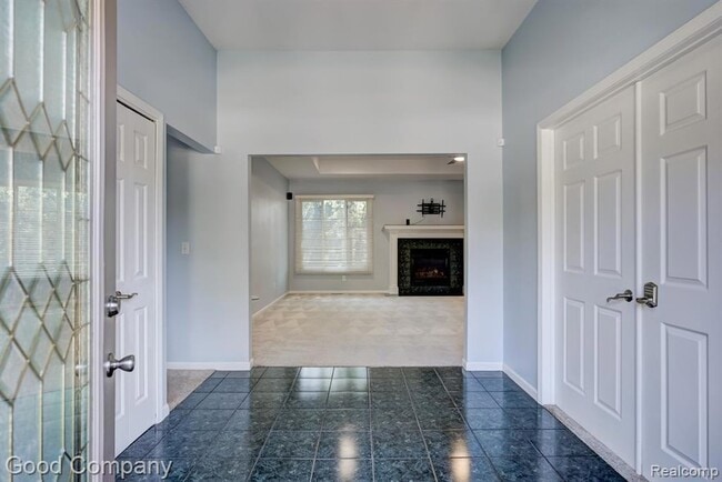 Building Photo - 2924 Wessels Dr
