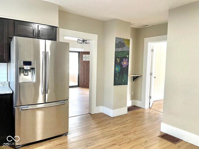 Building Photo - 1640 Bellefontaine St