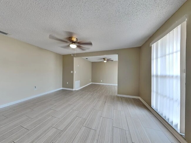 Building Photo - 172 Pasadena Pl