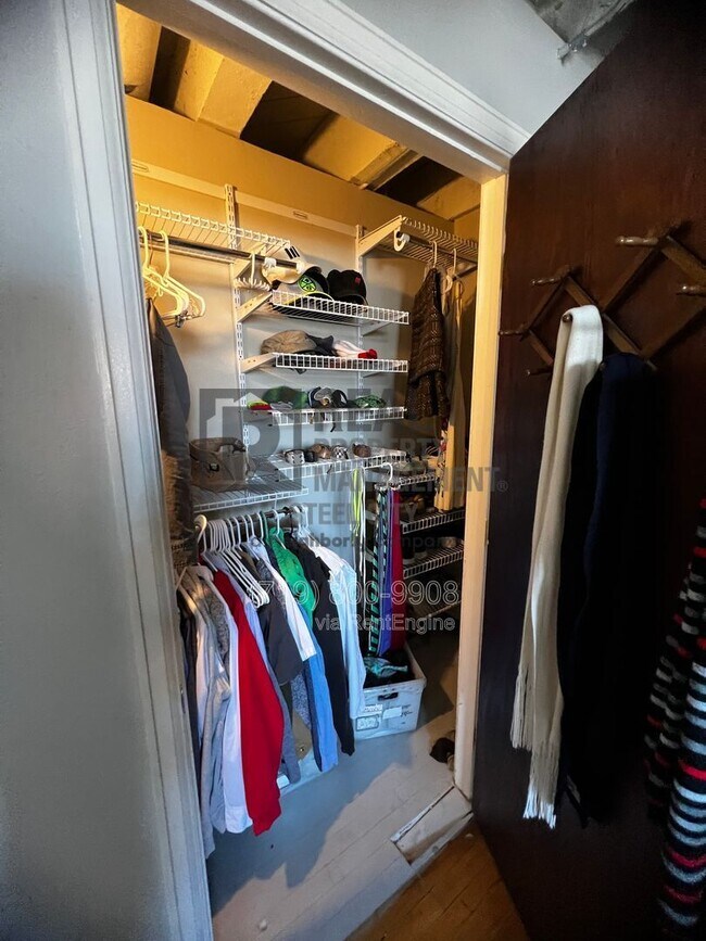 Building Photo - 201 Lamkin St