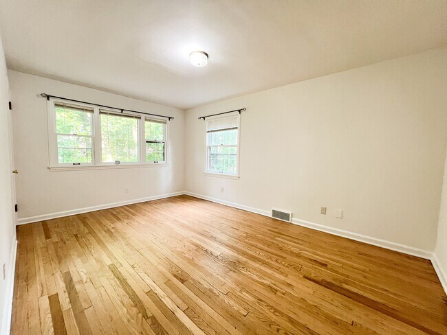 Building Photo - 94 Jennette Dr