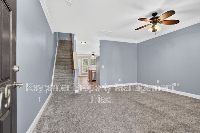 Building Photo - 3779 Shadow Ridge Dr