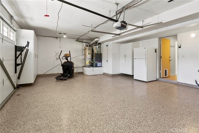 Building Photo - 28501 El Sur