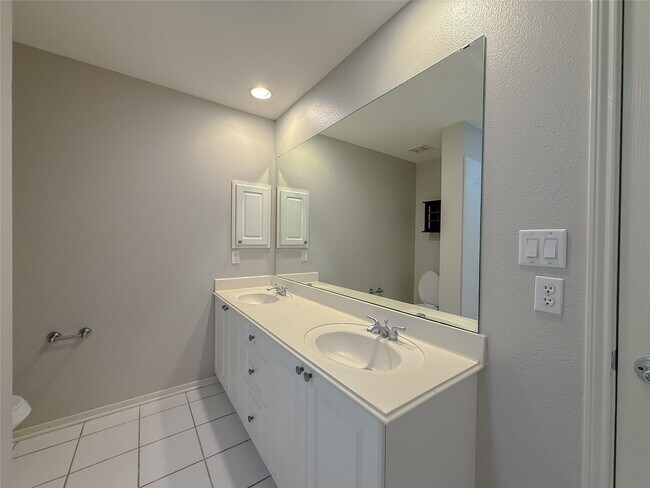 Building Photo - 58 S Plum Crest Cir